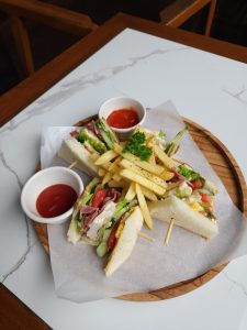 WhatsApp Image 2025-10-23 at 15.47.35 (1)